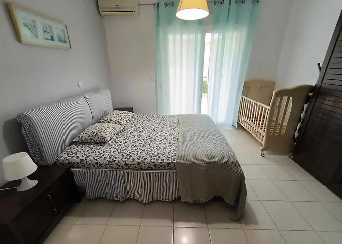 House For Rent In Дом отдыха